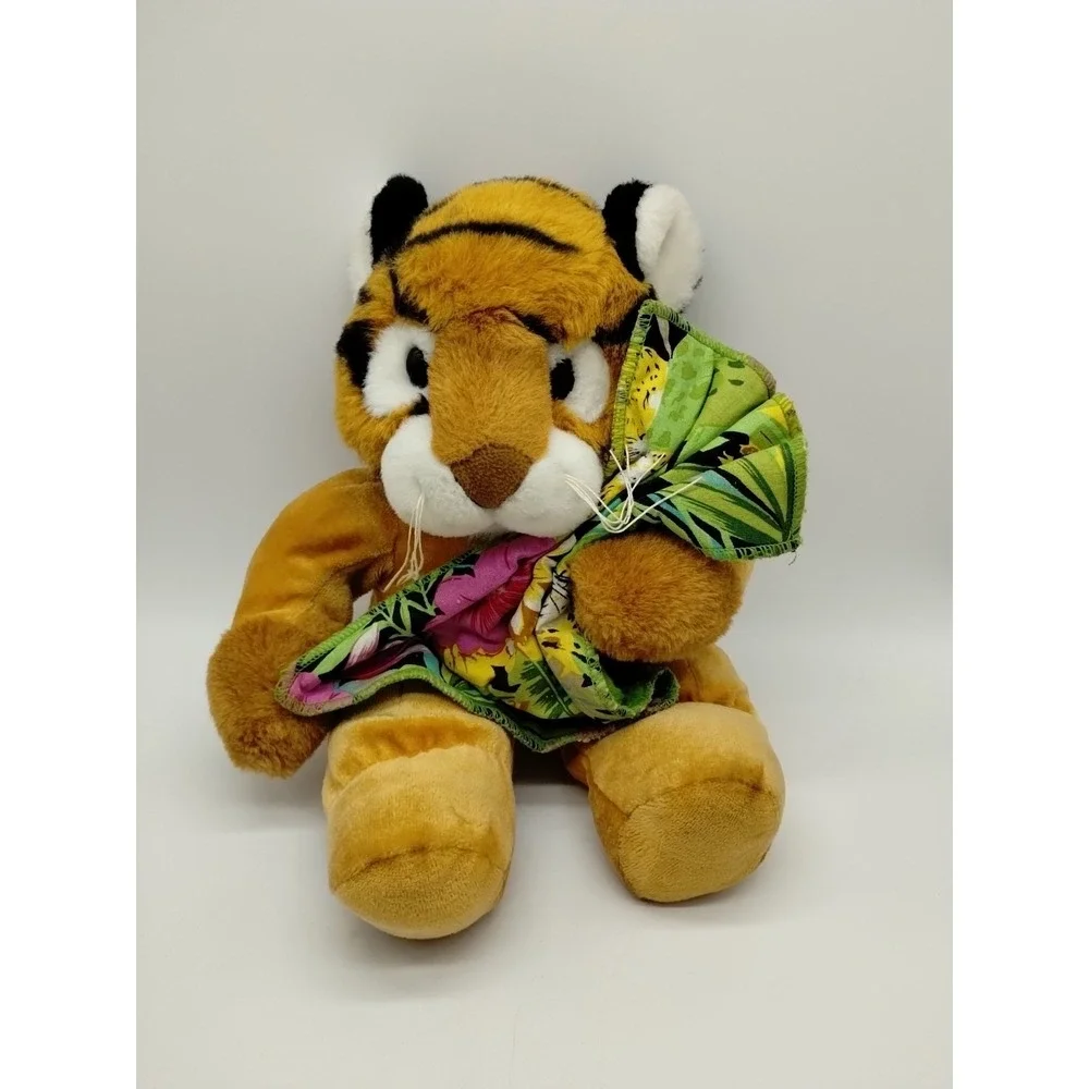 Vintage 1980s ? Commonwealth Plush Tiger With Blanket Lovey 13